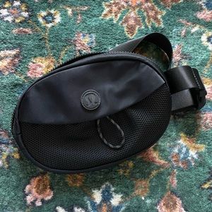 lululemon take it on belt bag